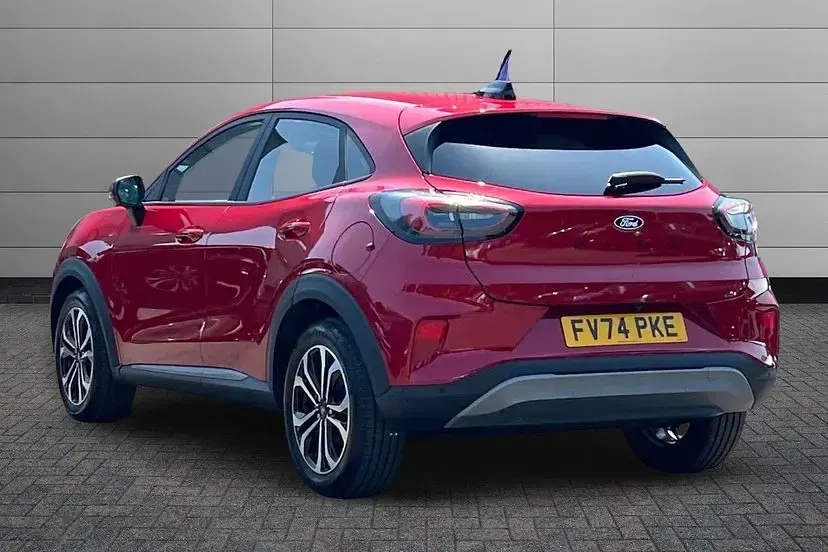 Used Ford Puma Titanium 125 HP (91 kW) 2024 Fantastic red SUV