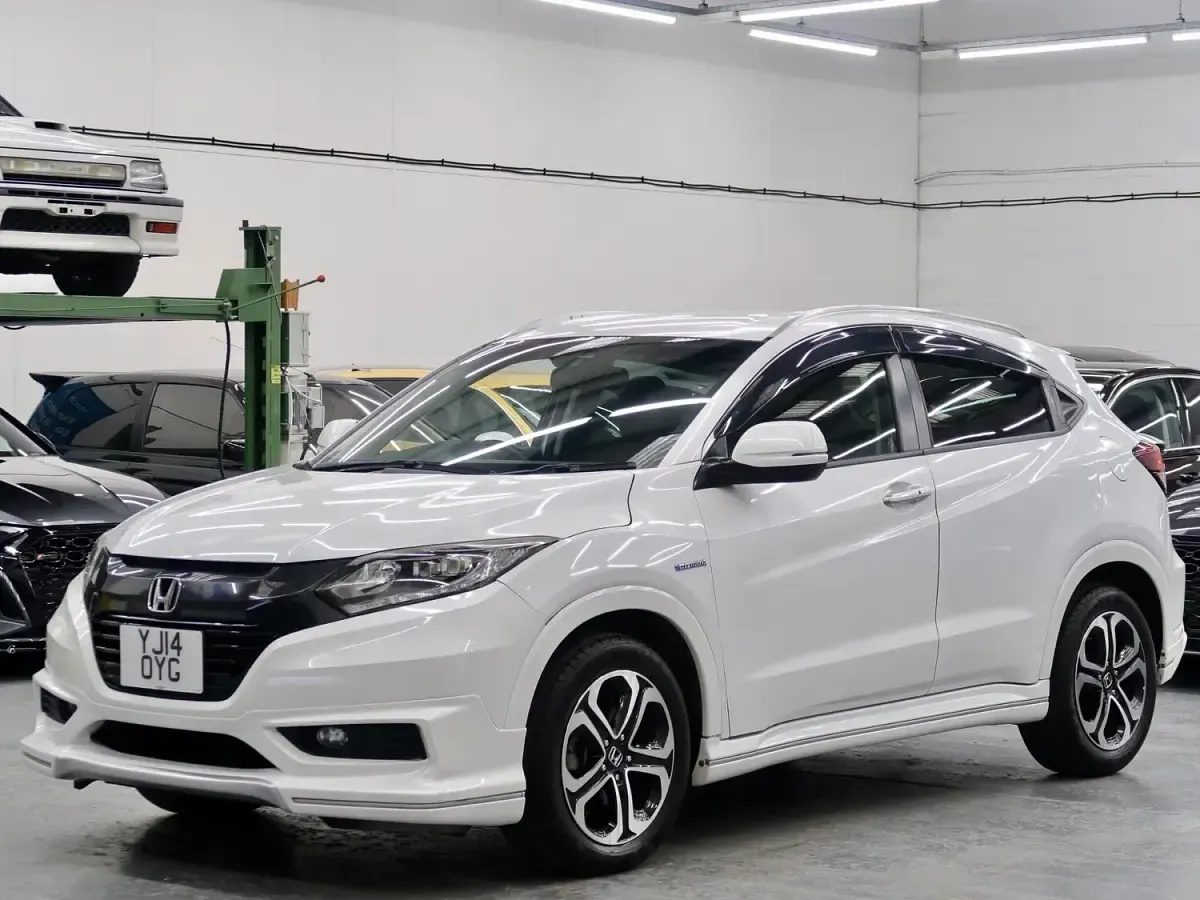 Used Honda HR-V Hybrid 131 HP (96 kW) 2014 White SUV