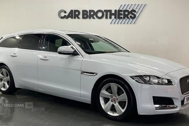 Used Jaguar XF Sportbrake Portfolio 240 HP (176 kW) 2019 Estate