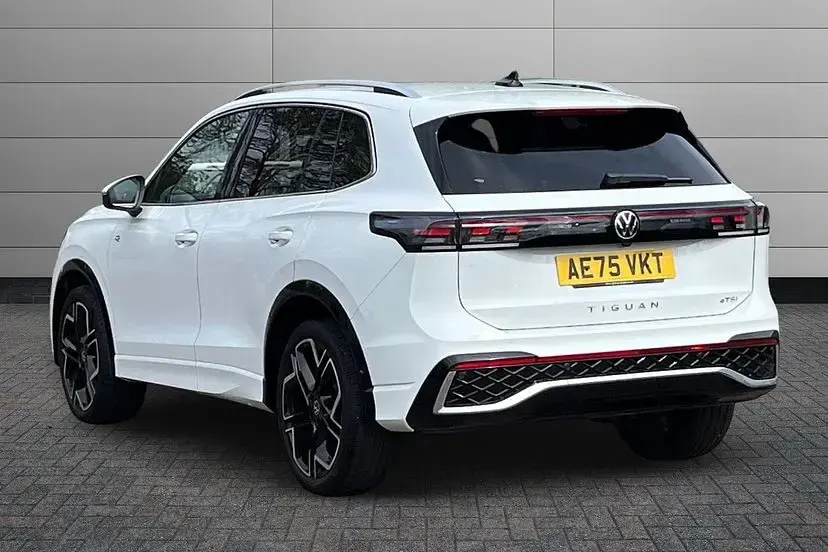 Used VW Tiguan R-line 150 HP (110 kW) 2025 Pure white SUV