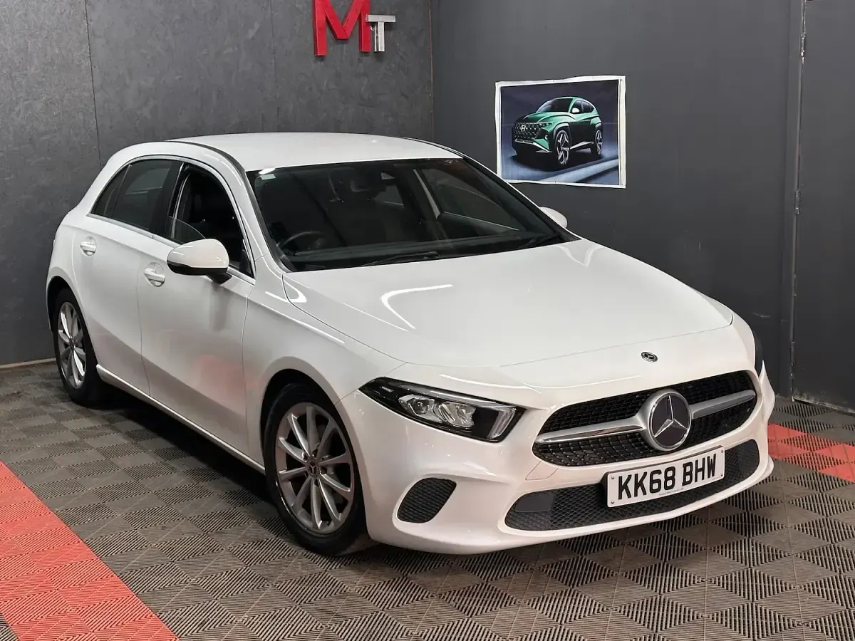 Used Mercedes A180 116 HP (85 kW) 2019 White Hatchback