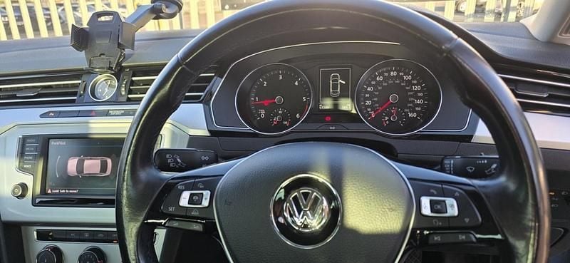 Used VW Passat Business 150 HP (110 kW) 2016 Blue Sedan