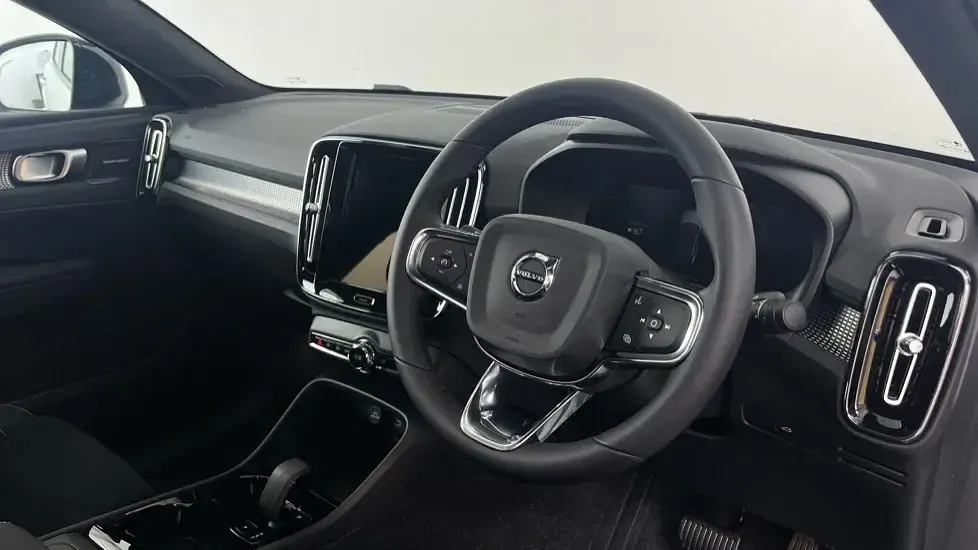 Novo Volvo EC40 Ultra 185 kW (252 HP) 2026 Branco SUV