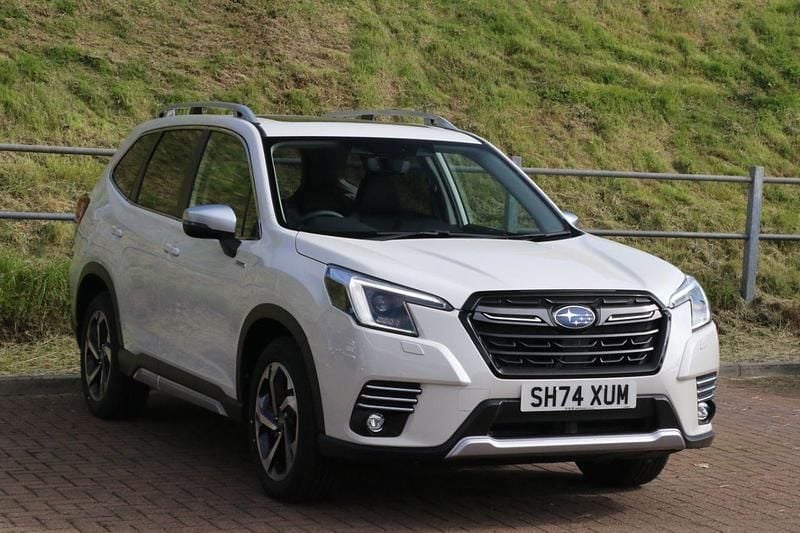 White New 2025 Subaru Forester Premium SUV | £38,495 (Good price) - Image 1/4