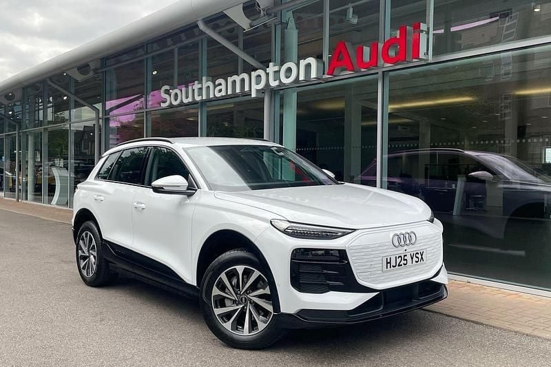 White New 2025 Audi Q6 e-tron Sport SUV | £58,990 (Super price) - Image 1/4