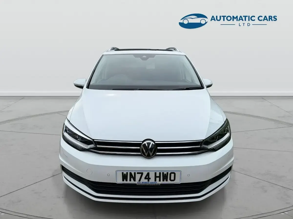 Used VW Touran Match 150 HP (110 kW) 2024 White MPV