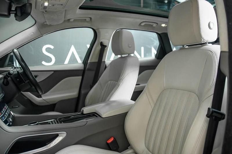 Used Jaguar F-Pace Portfolio 180 HP (132 kW) 2019 Blue SUV