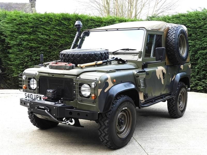 Used Land Rover Defender 1998 Green Hatchback
