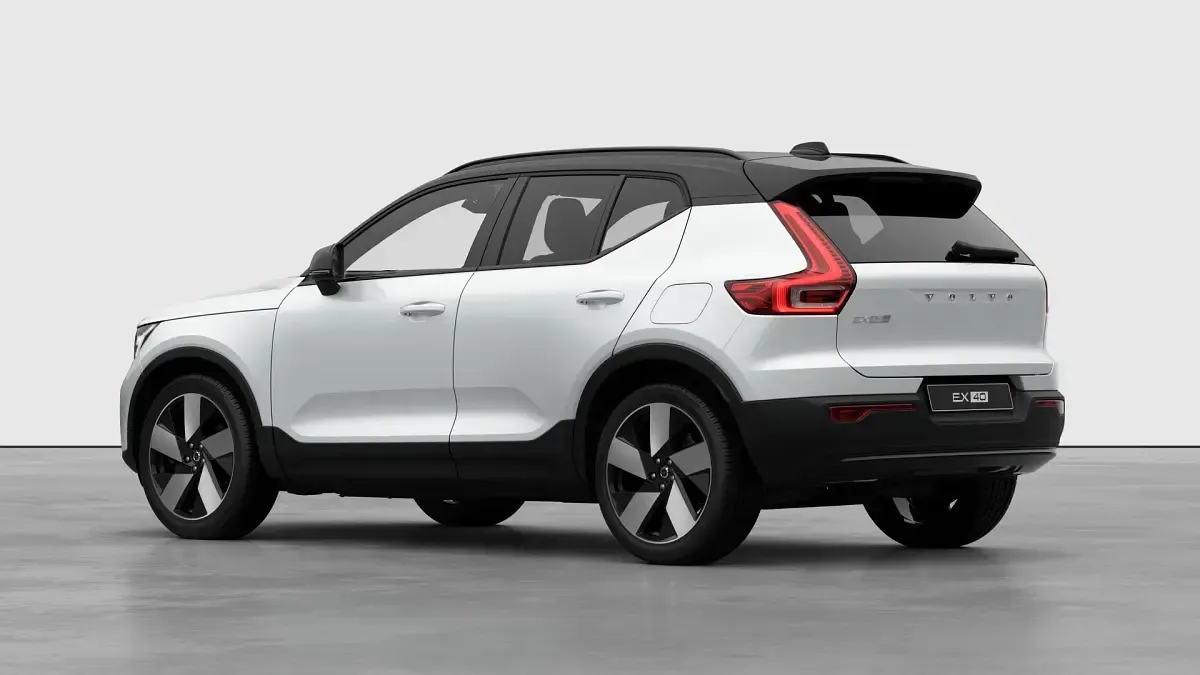New Volvo EX40 Ultra 2026 Crystal white SUV