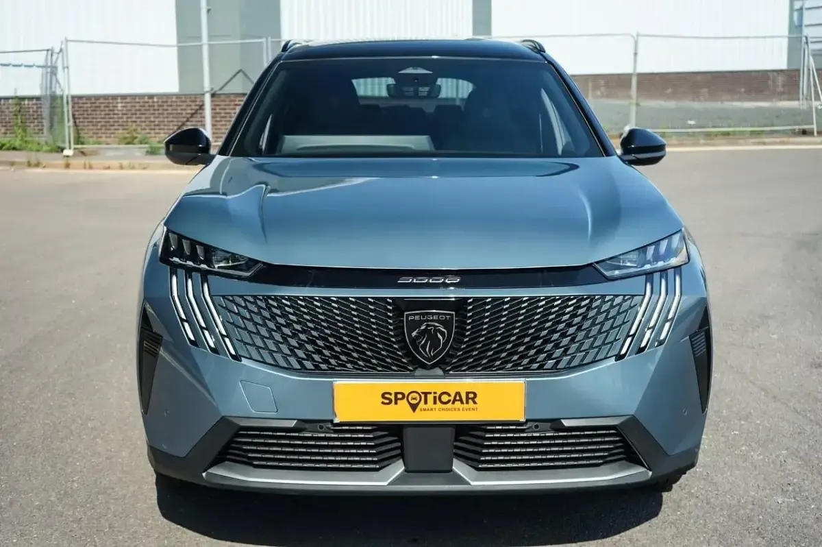 Used Peugeot 5008 GT 134 HP (98 kW) 2025 Blue SUV