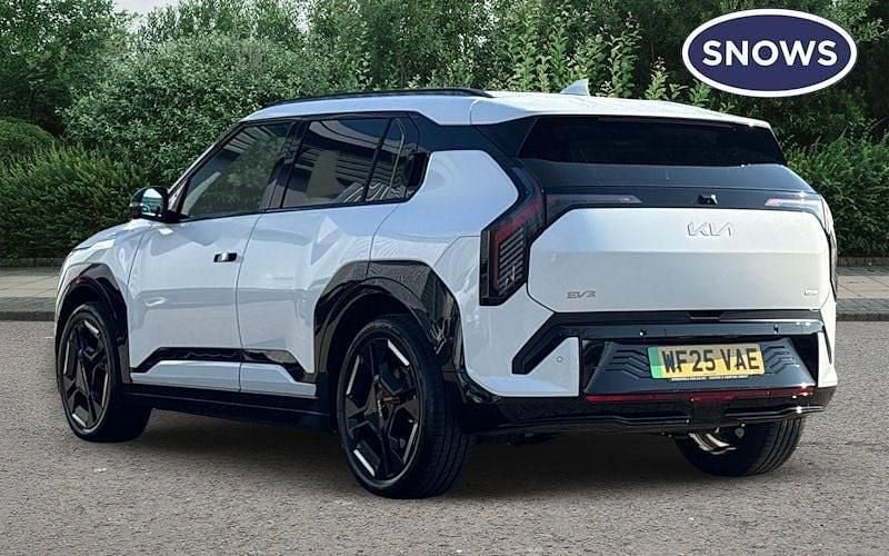 Used Kia EV3 GT-Line S 150 kW (204 HP) 2025 White pearl SUV