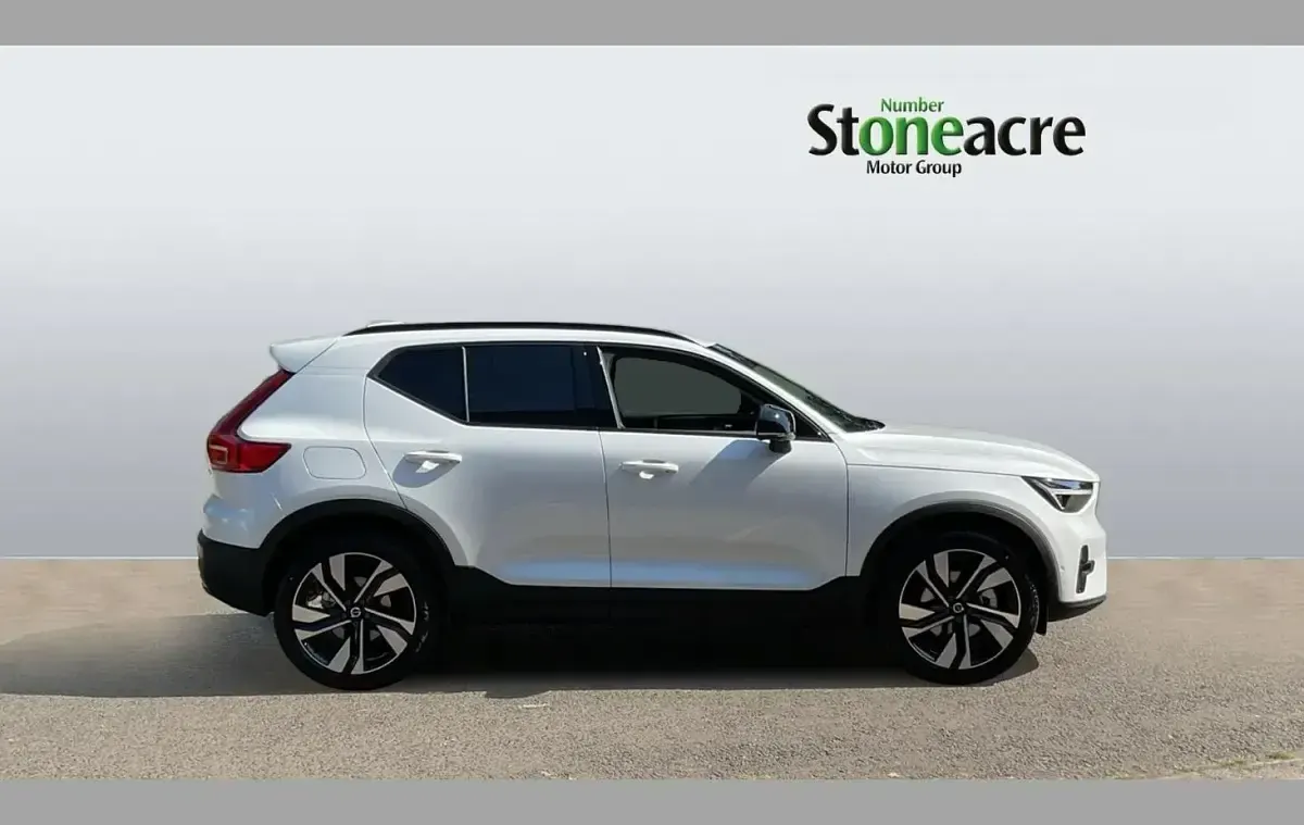 New Volvo XC40 Ultra 161 HP (118 kW) 2026 White SUV