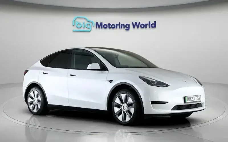 Used Tesla Model Y Standard Range 219 kW (299 HP) 2024 SUV
