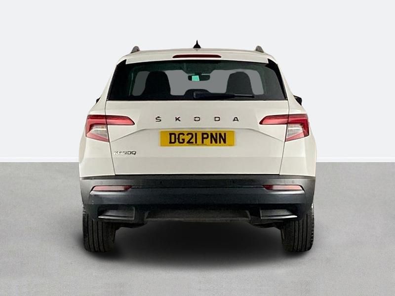 Used Skoda Karoq SE 2021 White SUV