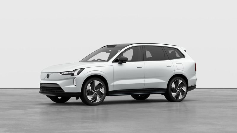 Crystal white New 2025 Volvo EX90 Ultra SUV | £97,778 - Image 1/3