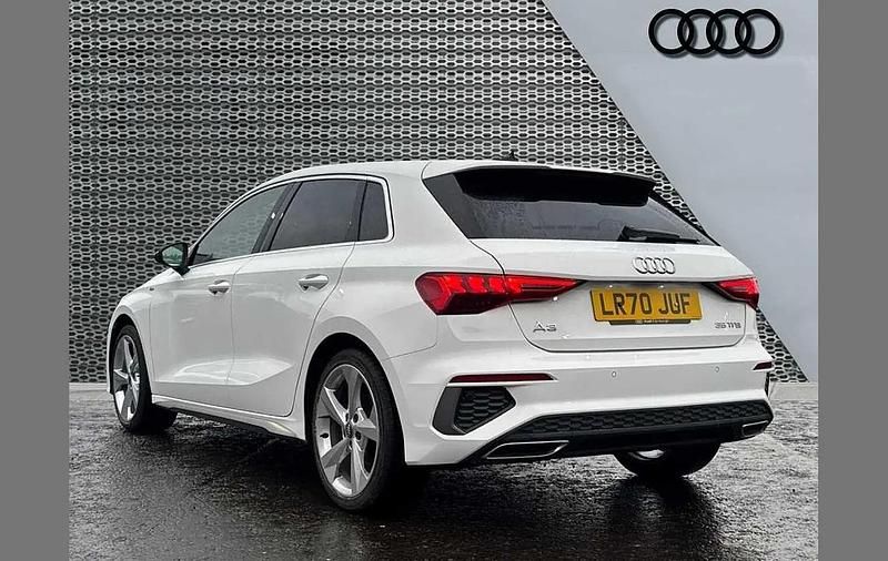 Used Audi A3 S-Line 147 HP (108 kW) 2020 White Hatchback