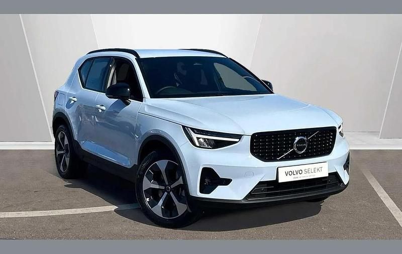 Used Volvo XC40 Plus 161 HP (118 kW) 2025 Blue SUV