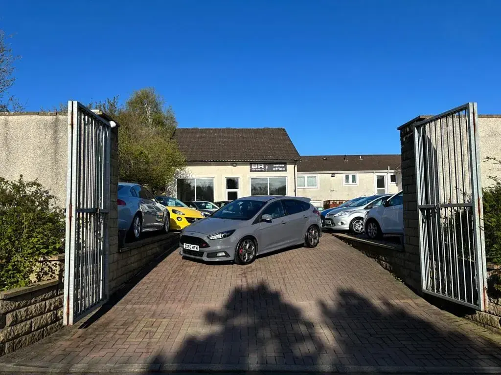 Used Ford Focus ST 185 HP (136 kW) 2015 Grey Hatchback