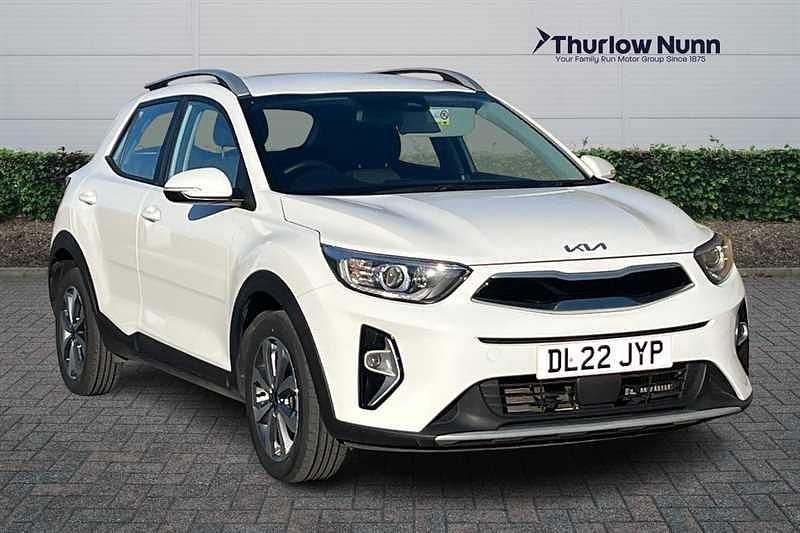 Used Kia Stonic 99 HP (72 kW) 2022 White SUV