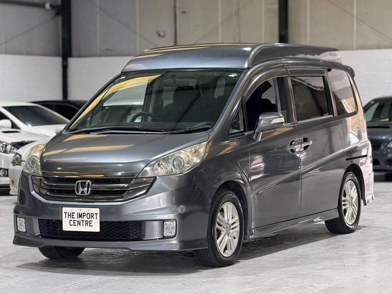 Used Honda Stepwgn 162 HP (119 kW) 2009 Grey MPV