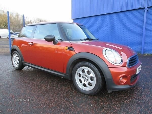 Orange Used 2011 Mini ONE Hatch Hatchback | £4,295 (Expensive) - Image 1/4