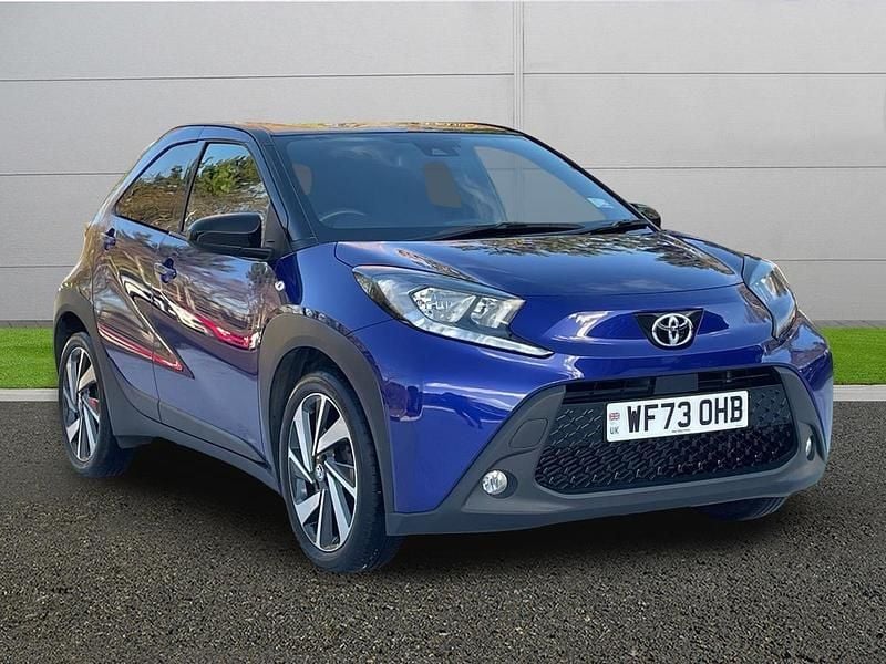 Used Toyota Aygo X 72 HP (52 kW) 2023 Blue SUV