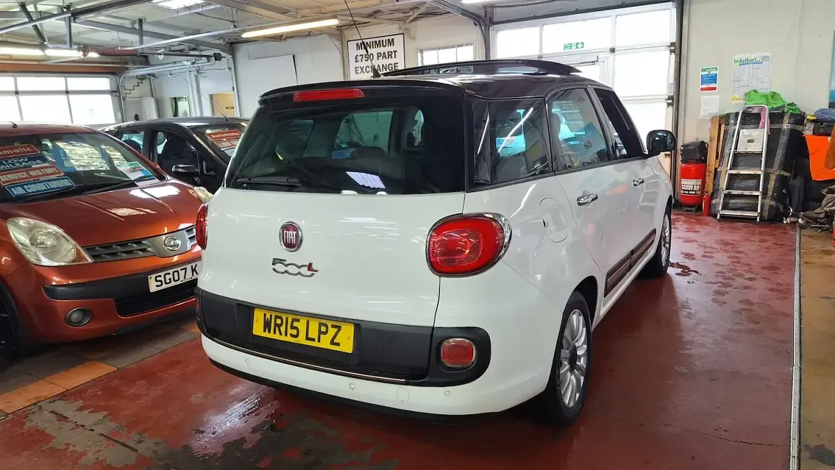 Used Fiat 500L Lounge 120 HP (88 kW) 2015 White MPV