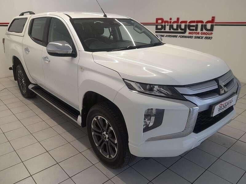 Used Mitsubishi L200 2021 White Pickup