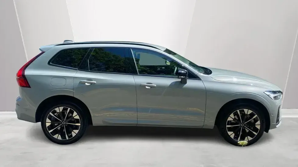 Used Volvo XC60 Plus 250 HP (183 kW) 2026 Grey SUV