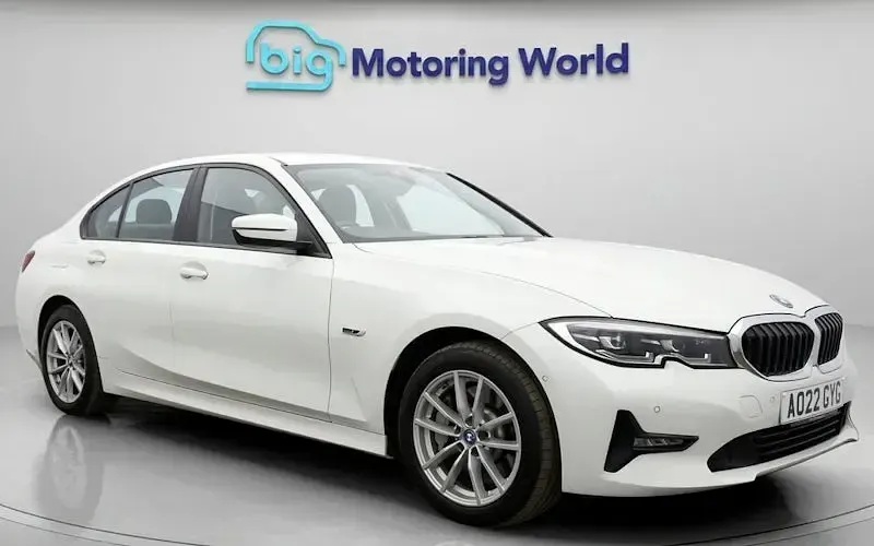 Used BMW 330e 292 HP (214 kW) 2022 Sedan