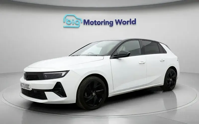 Used Vauxhall Astra 131 HP (96 kW) 2026 Hatchback