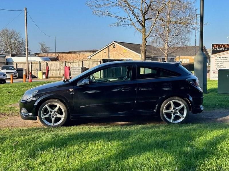 Used Vauxhall Astra Sport 138 HP (101 kW) 2009 Black Hatchback
