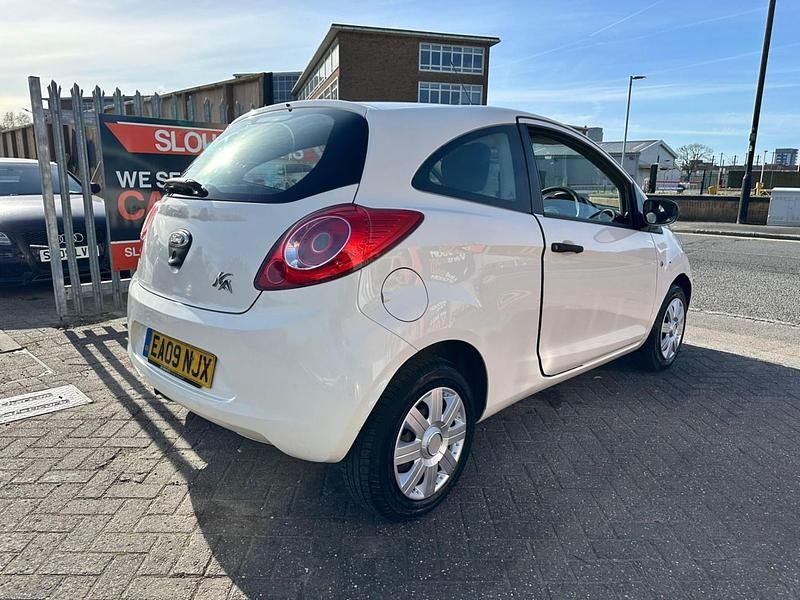 Used Ford Ka Studio 69 HP (50 kW) 2009 White Hatchback