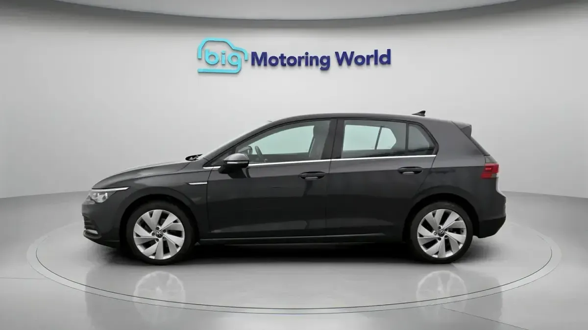 Used VW Golf VII Style 130 HP (95 kW) 2021 Grey Hatchback