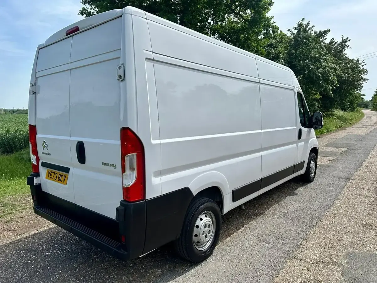 Used Citroën Relay 140 HP (102 kW) 2023 White Van