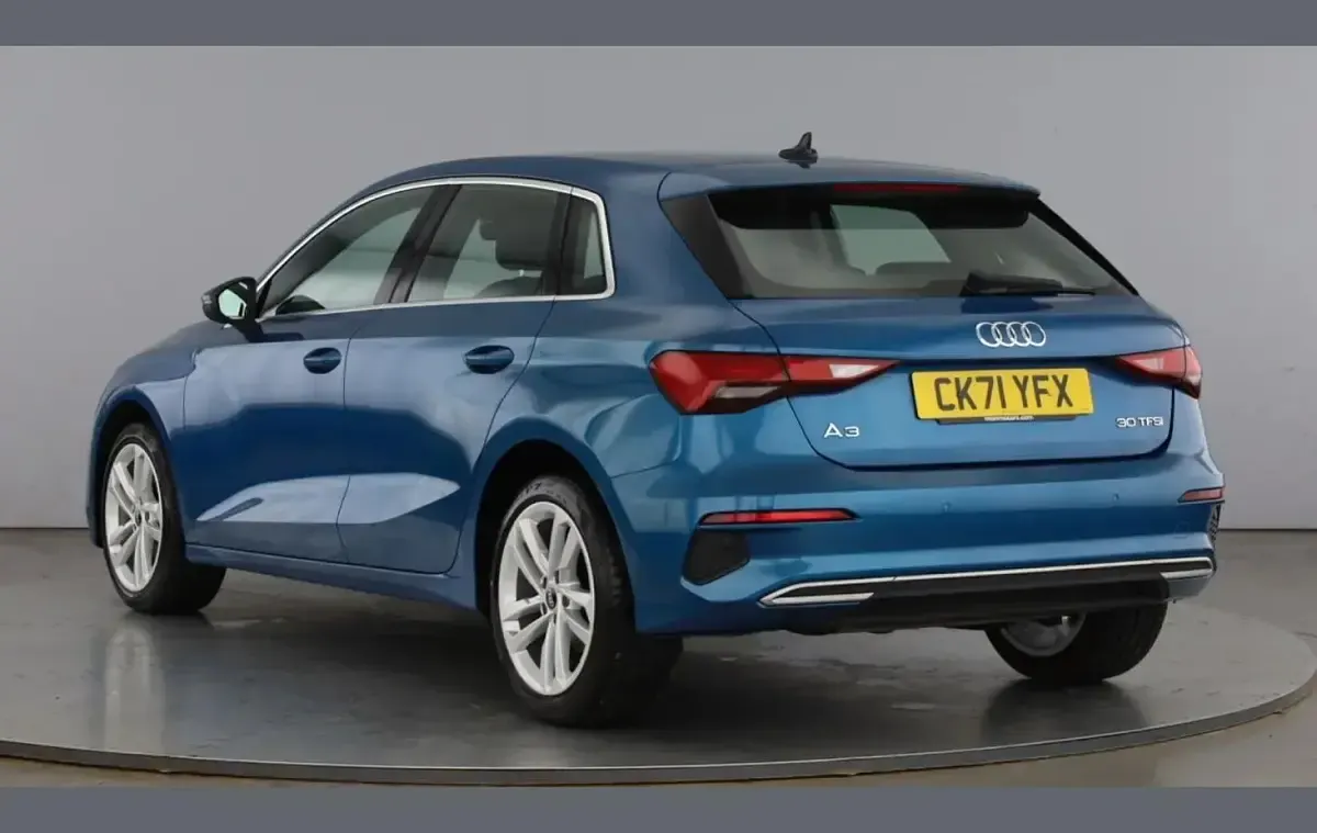 Used Audi A3 Sport 108 HP (79 kW) 2021 Blue Sedan