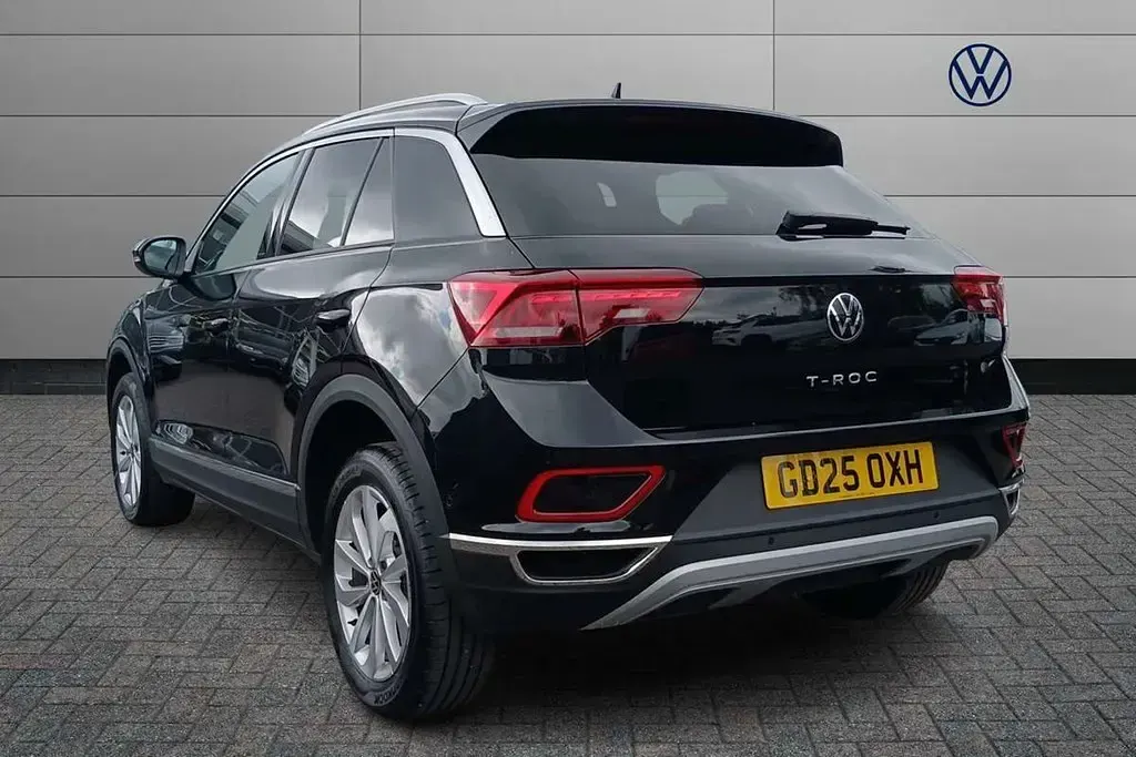 Usado VW T-Roc Style 150 HP (110 kW) 2025 Preto SUV