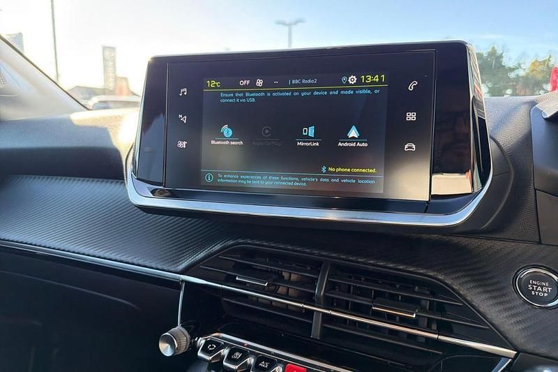 Used Peugeot e-208 Allure Premium 100 kW (136 HP) 2021 Yellow Hatchback