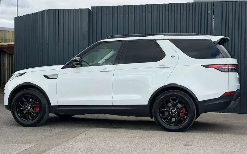 Used Land Rover Discovery 5 SE 241 HP (177 kW) 2020 SUV