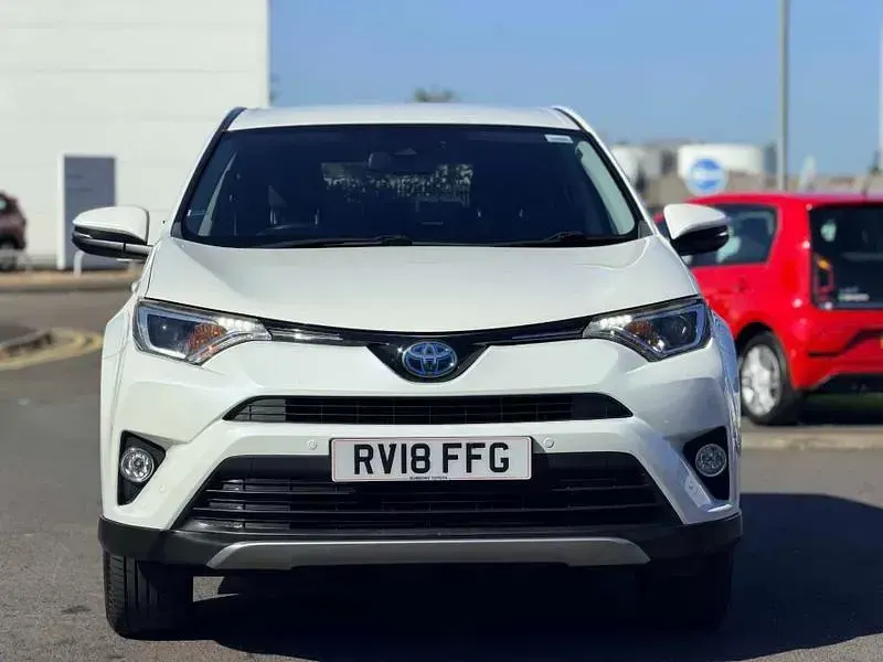 Used Toyota RAV4 Hybrid 2018 White SUV