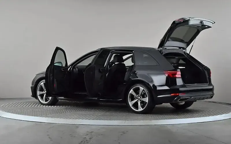 Used Audi A4 Black Edition 190 HP (139 kW) 2019 Black Estate