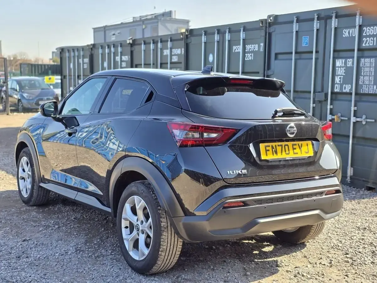 Used Nissan Juke N-Connecta 114 HP (83 kW) 2020 Black SUV