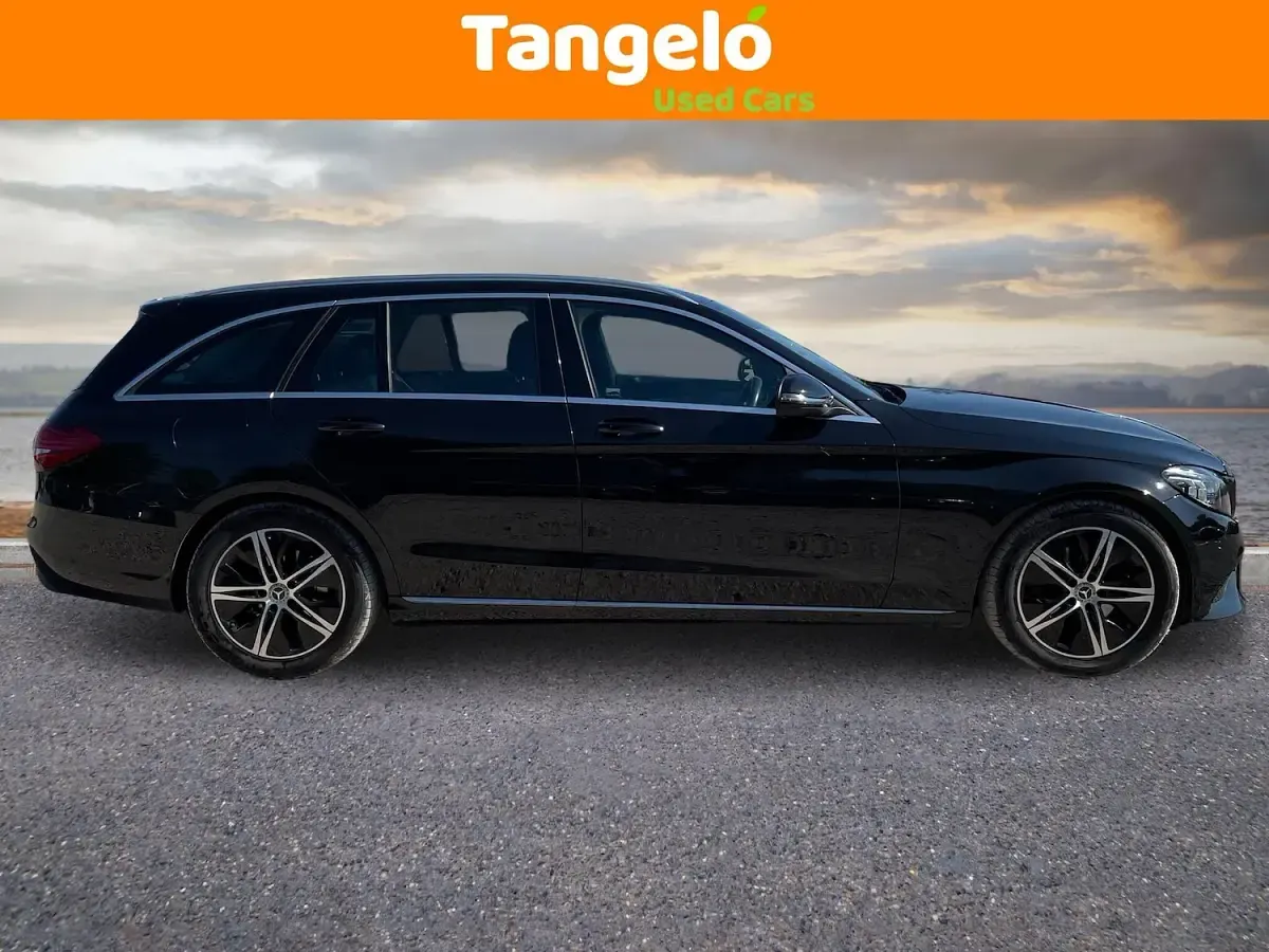 Used Mercedes C220 Premium 194 HP (142 kW) 2019 Black Estate