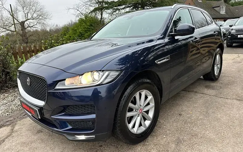 Usado Jaguar F-Pace Prestige 179 HP (131 kW) 2020 SUV