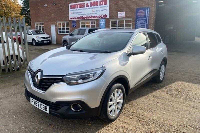 Silver Used 2018 Renault Kadjar Dynamique SUV | £6,550 (Fair price) - Image 1/1