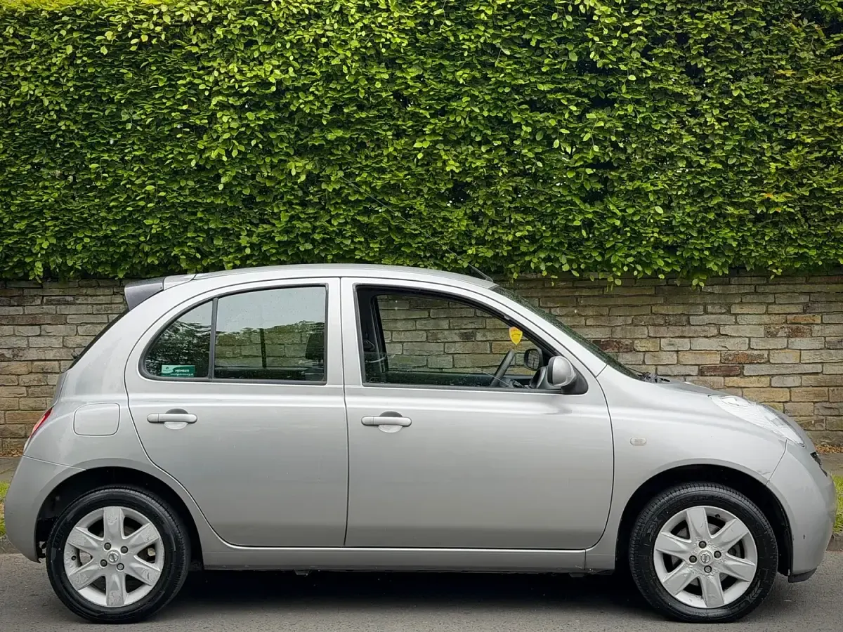 Used Nissan Micra 80 HP (58 kW) 2005 Silver Hatchback