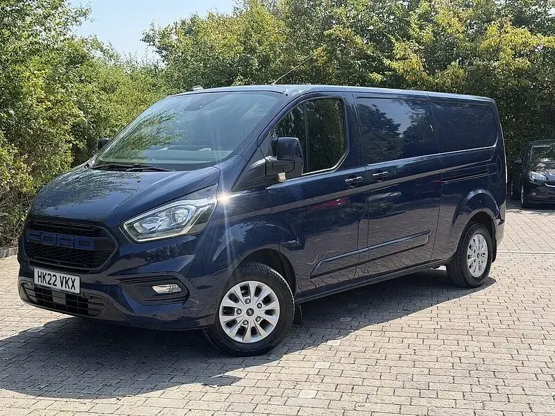 Used Ford Transit Custom Limited 130 HP (95 kW) 2022 Blue Van