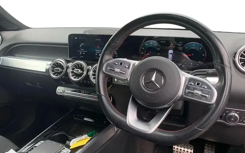 Used Mercedes GLB200 AMG Line Premium 150 HP (110 kW) 2020 Blue SUV