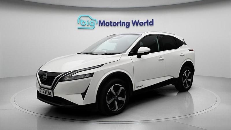 Used Nissan Qashqai N-Connecta 190 HP (139 kW) 2023 White SUV