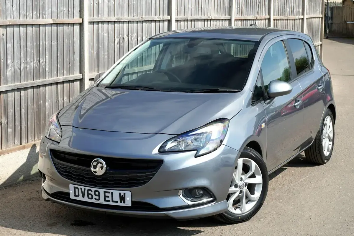 Used Vauxhall Corsa SRi 90 HP (66 kW) 2019 Grey Hatchback